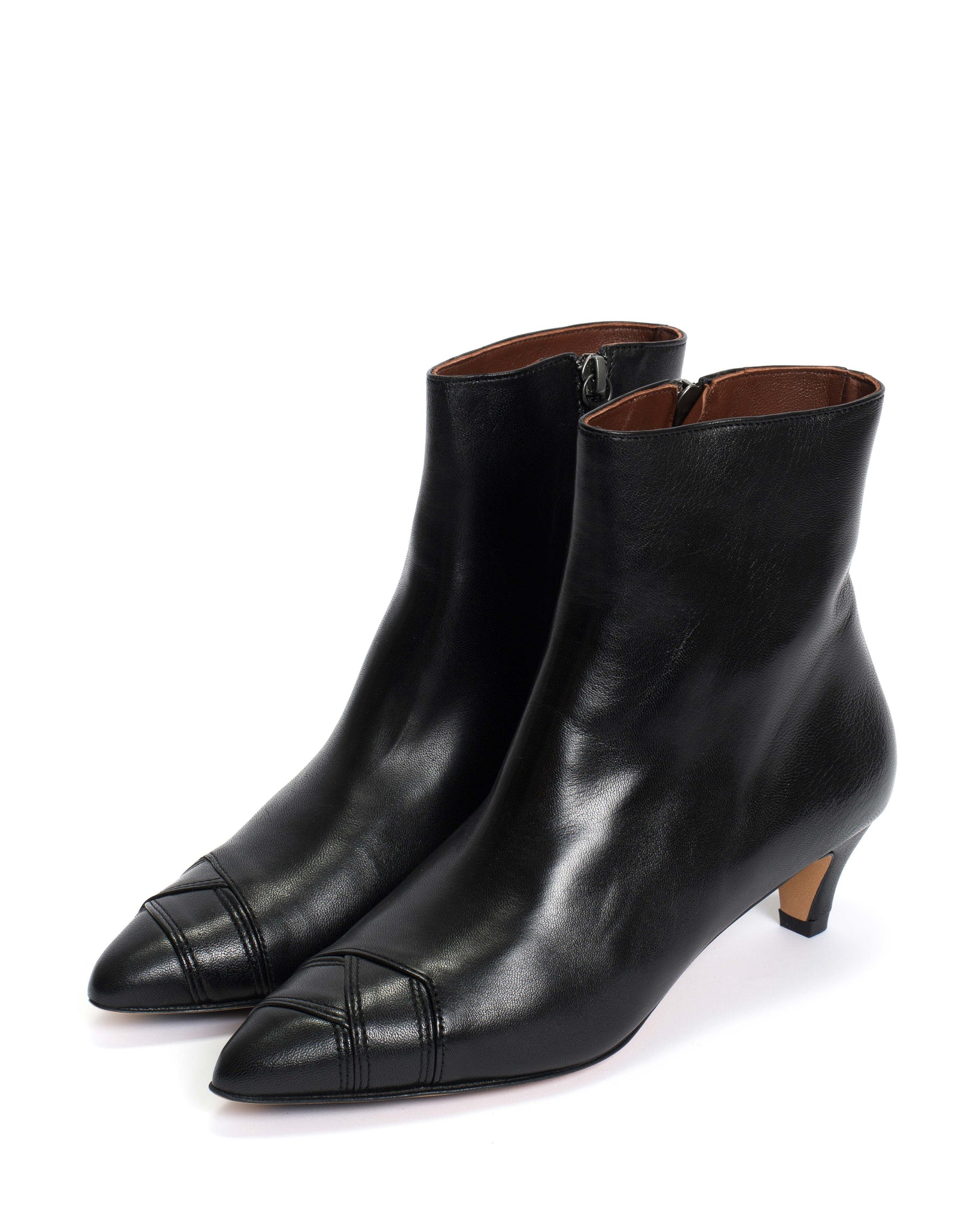 Avy 40 stiletto Silky calf Black