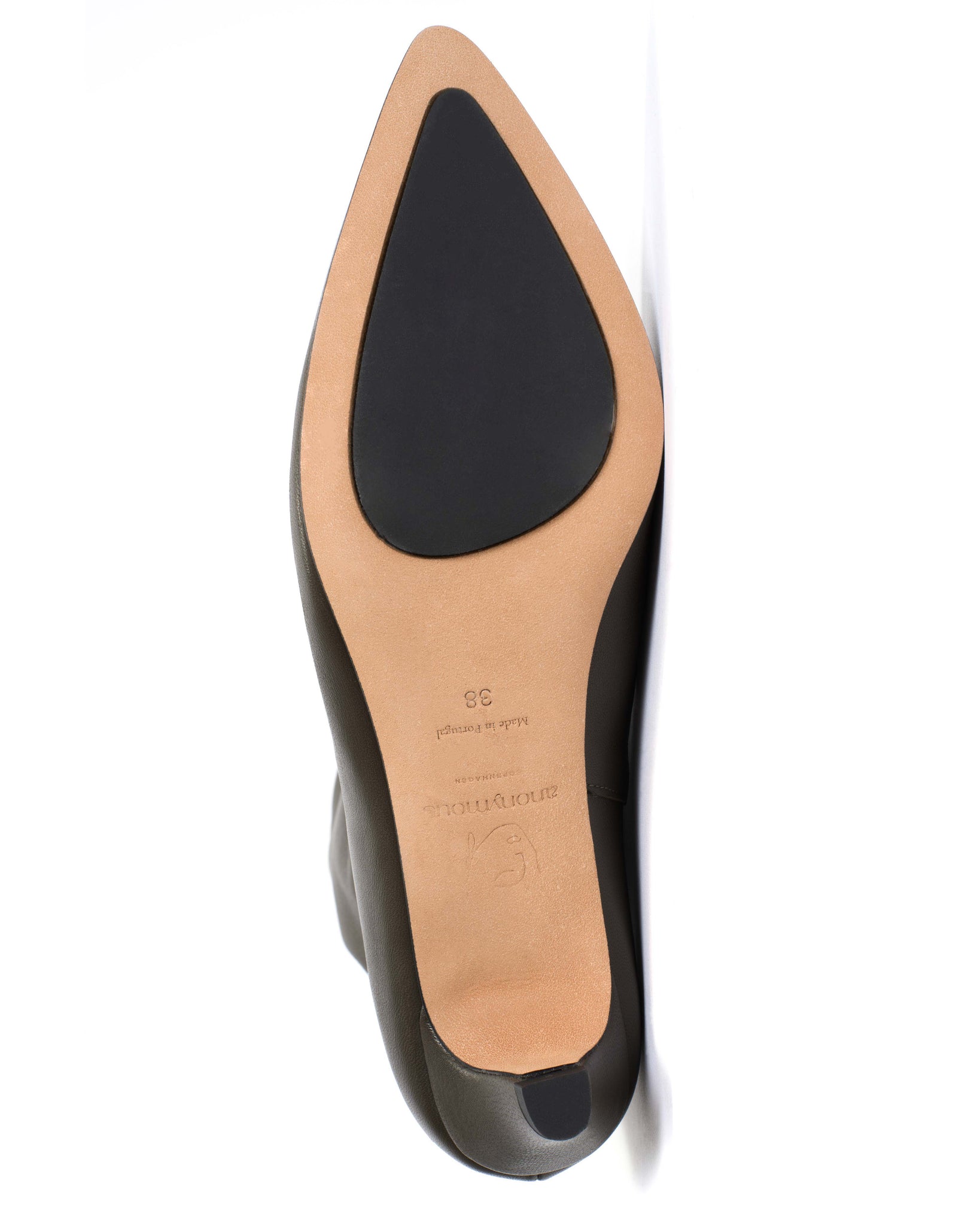 Avy 40 stiletto Silky calf Black