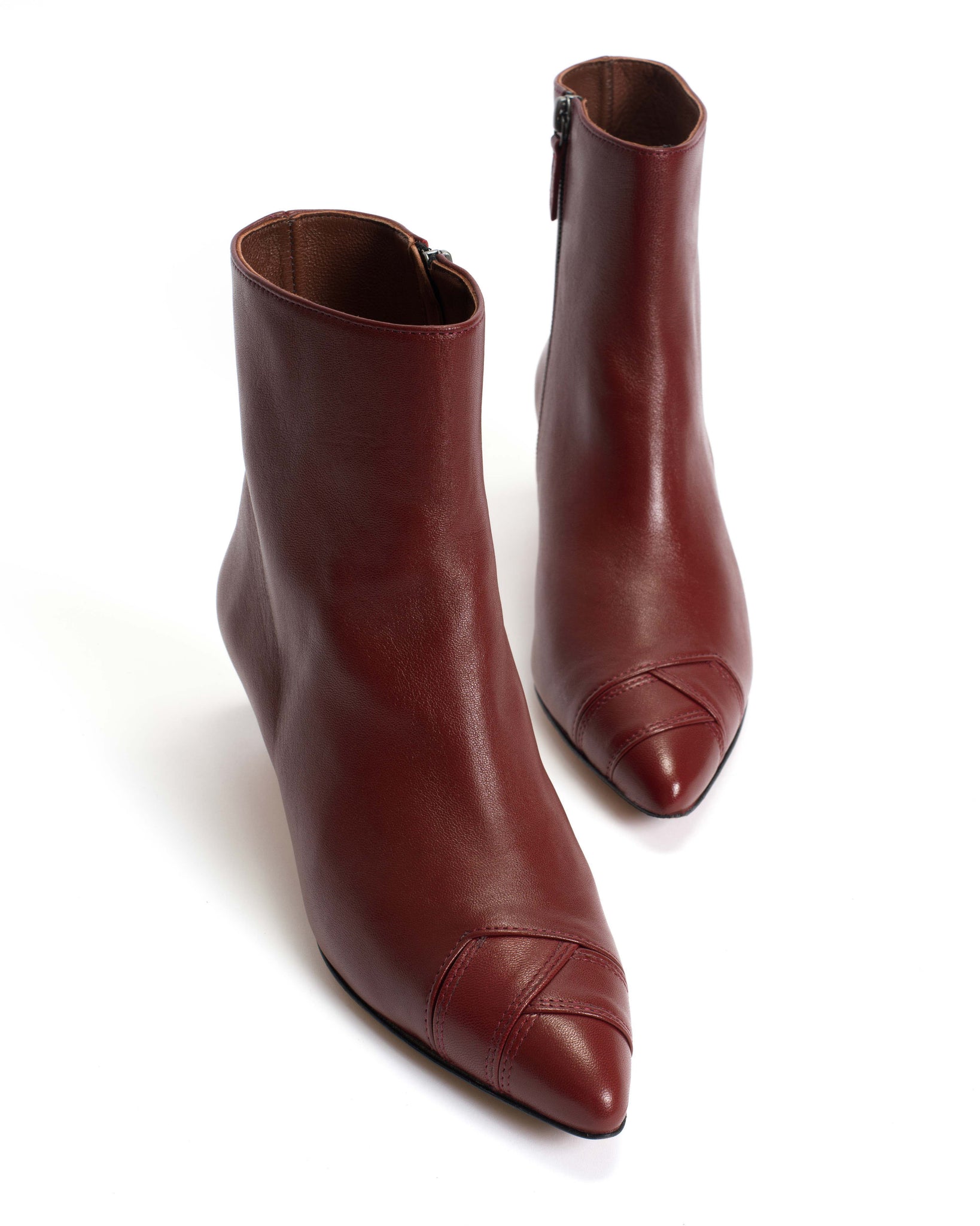 Avy 40 stiletto Silky calf Pomegranate