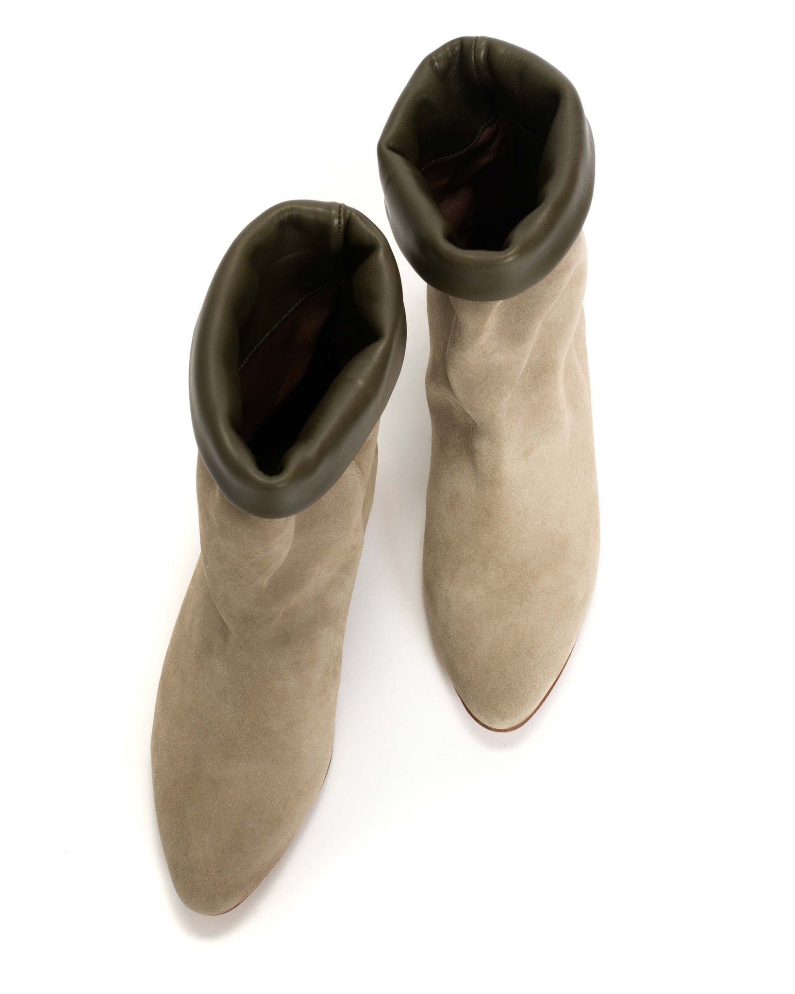 Daisy 20 Calf suede & sleek leather Sage grey & olive green - Anonymous Copenhagen