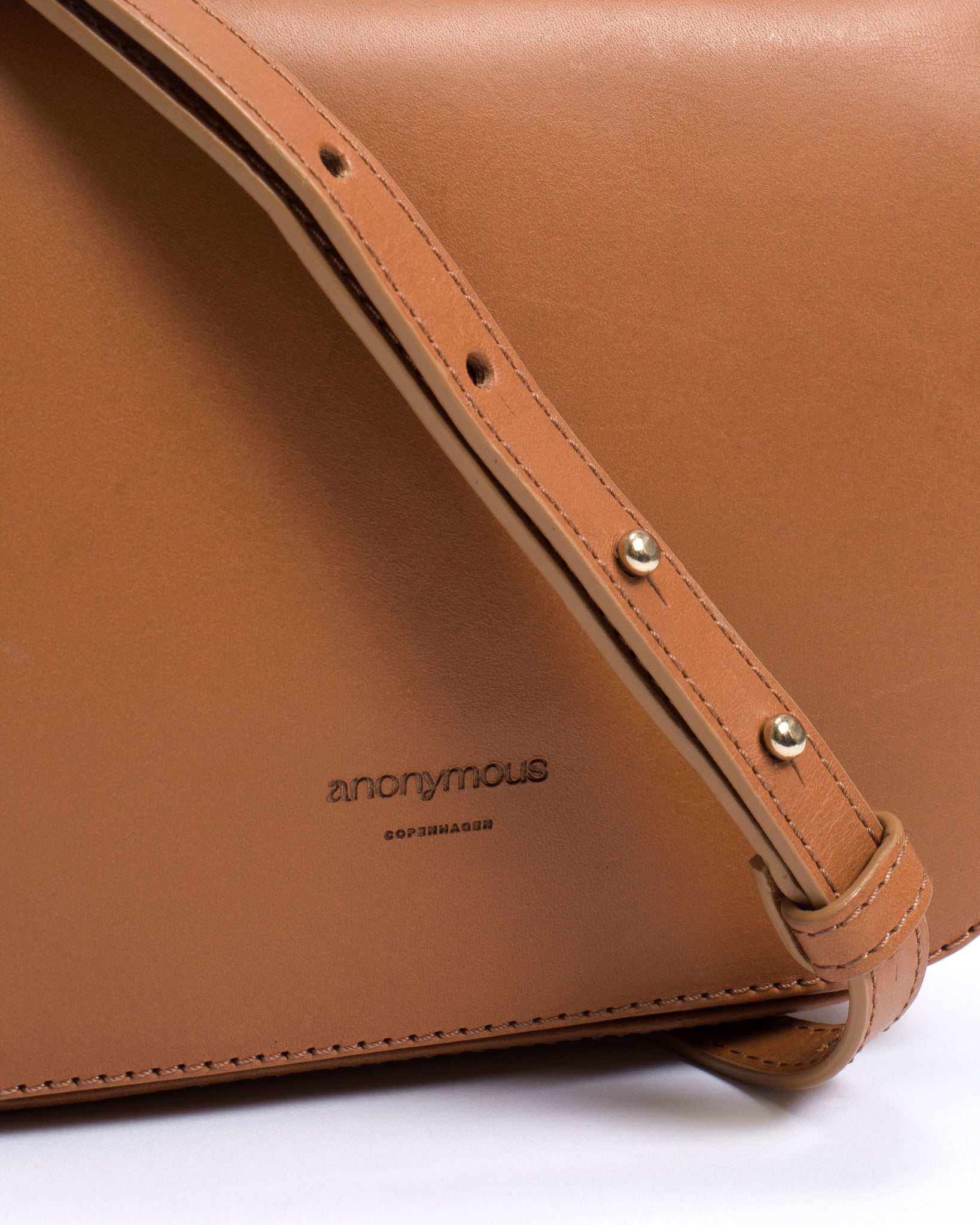 Sicha crossover bag Vegetable tanned calf Caramel