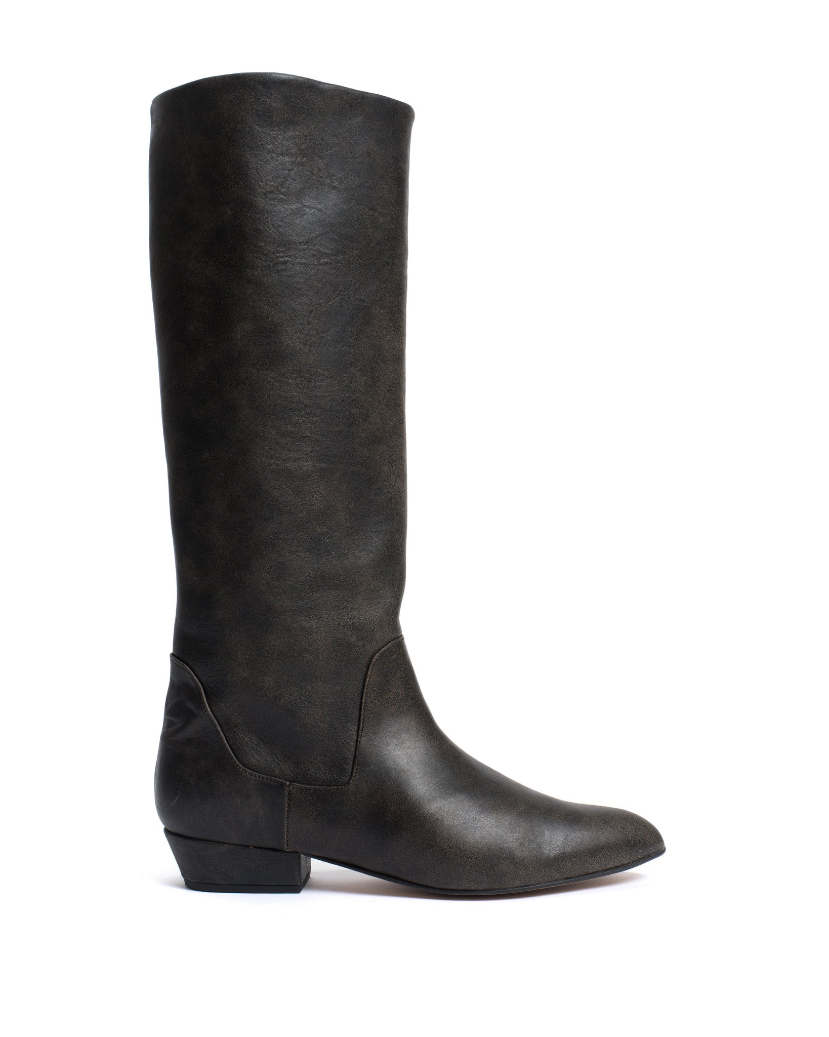 Valle 20 Distressed vegetable tanned calf Off black